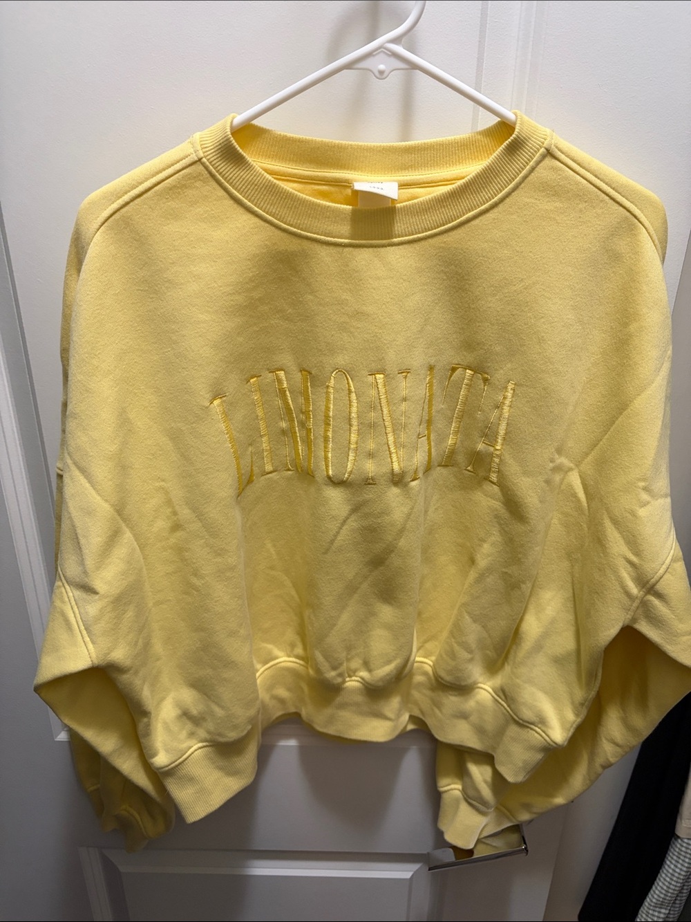 H&M Buttercream yellow Limonata Crewneck